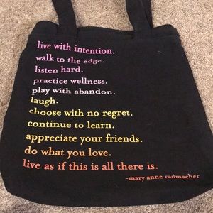 Quotable zipper tote bag